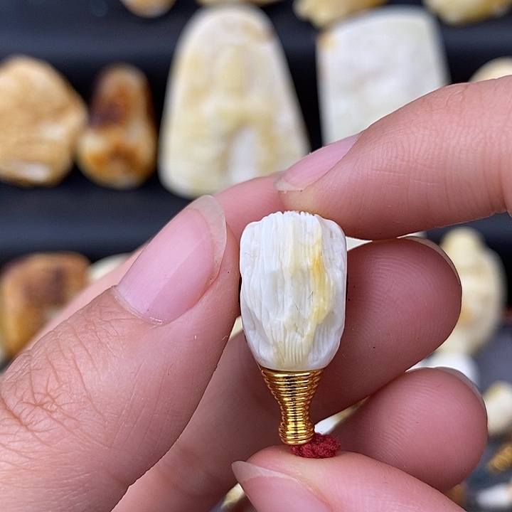 琥珀未镶嵌裸石11三通c832