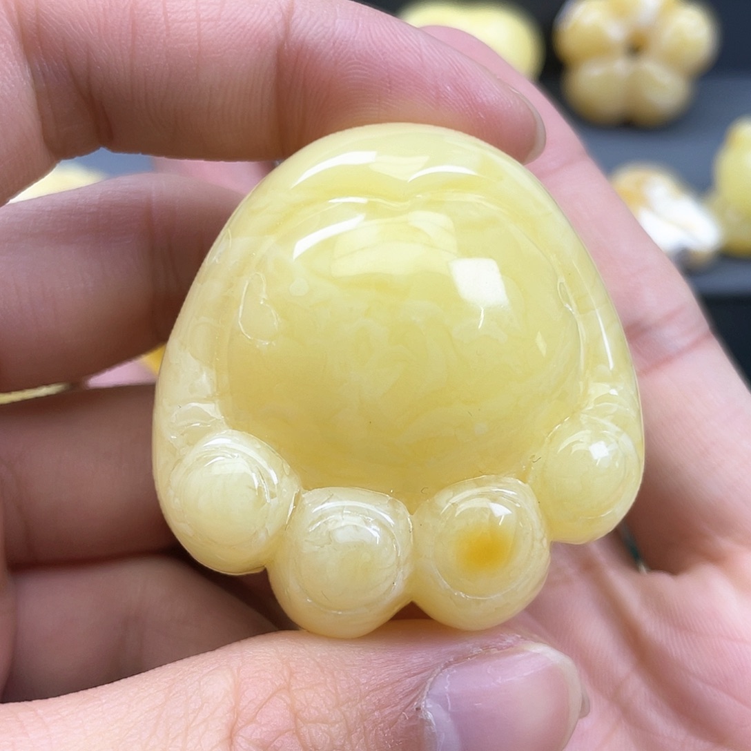 琥珀裸石未镶嵌蜜蜡