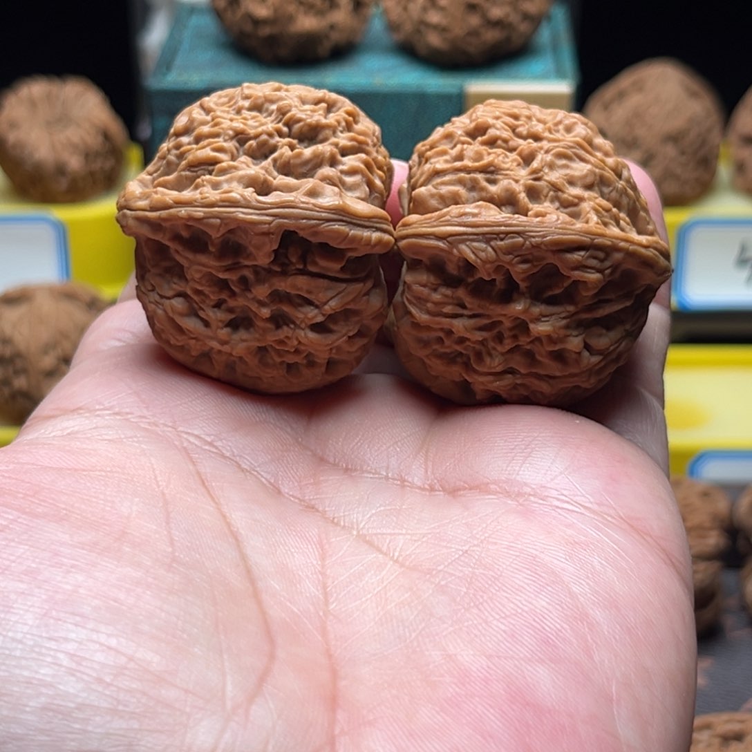 把件文玩核桃球疆