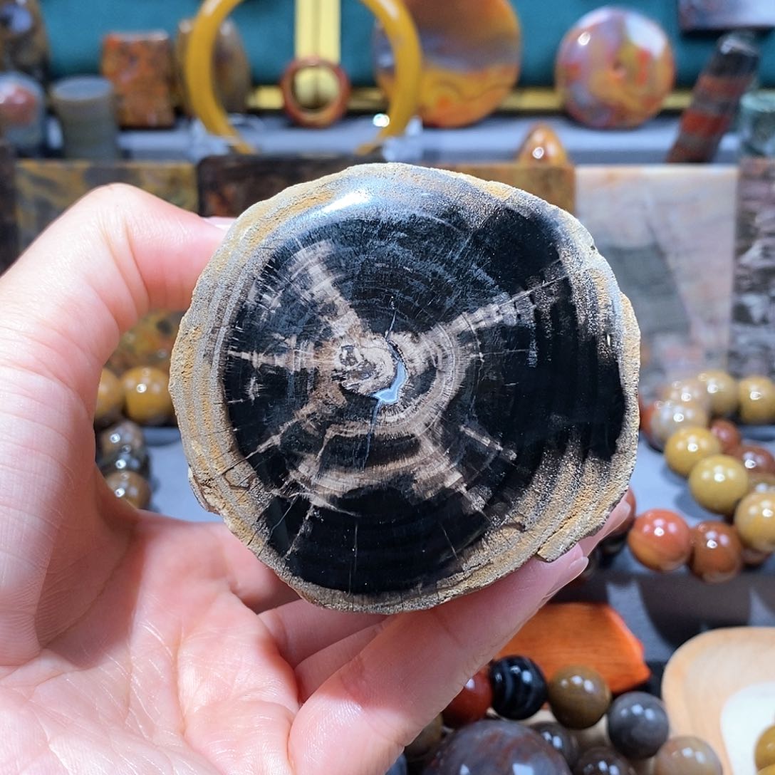 硅化玉天然北票硅化玉原石未镶嵌天然北票硅化玉原石