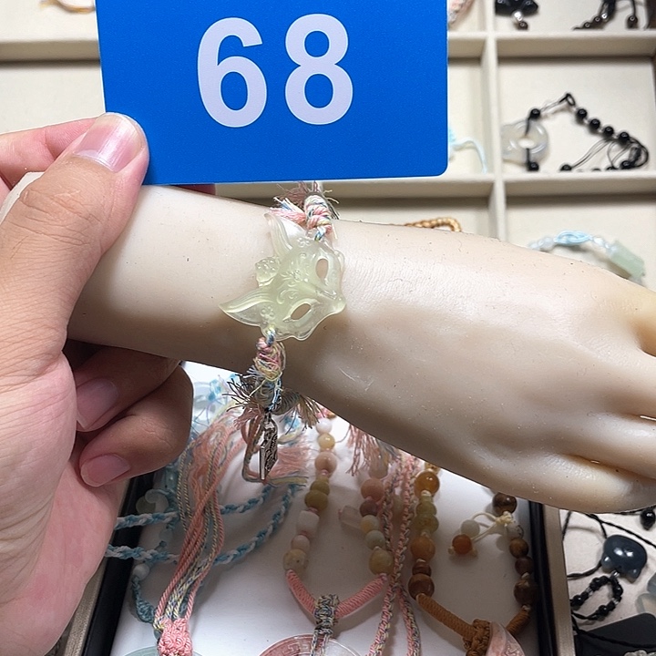 合金蛇纹石玉颈饰