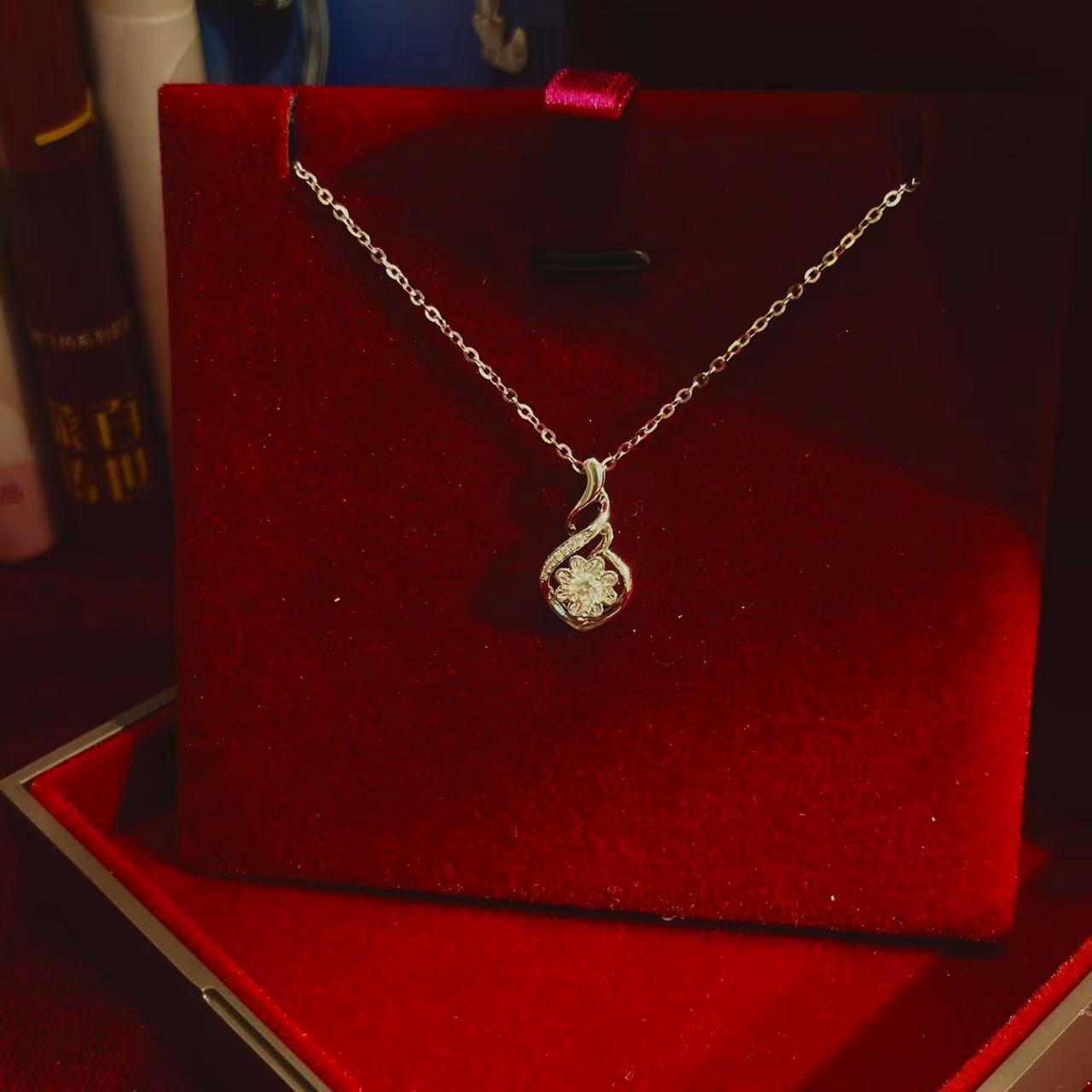 CBAI/菜百DBWD 18K金钻石套链 时尚精致（勿下架）