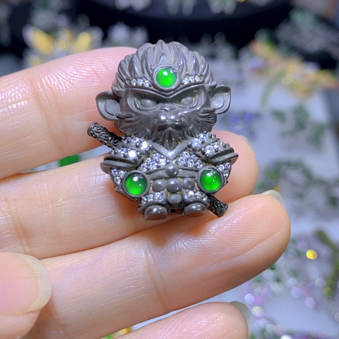 翡翠颈饰银S925镶嵌天然翡翠