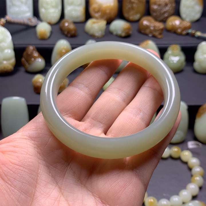 和田玉（糖玉）未镶嵌手镯59.8