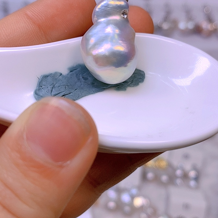 淡水珍珠颈饰合金