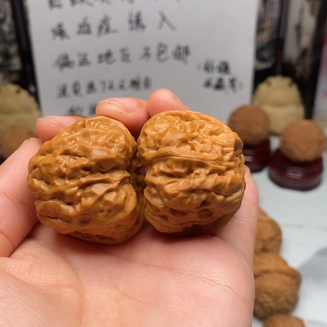 文玩核桃吊坠蛤蟆头40