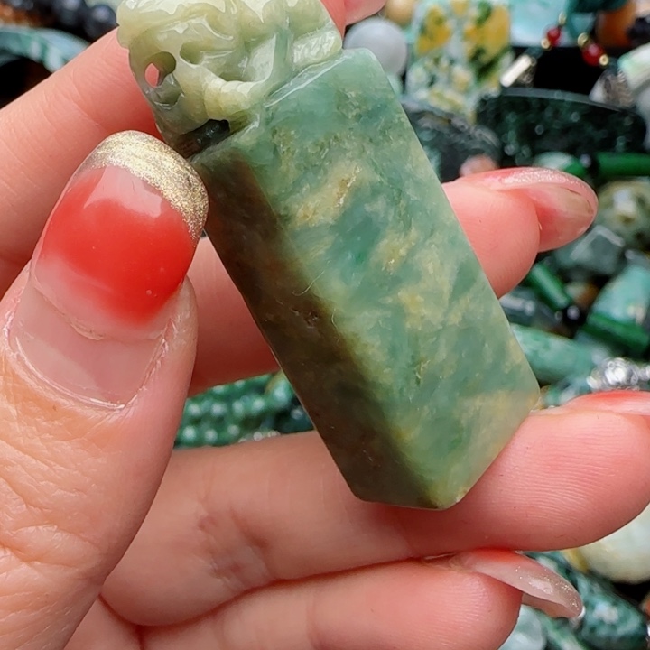 翡翠颈饰未镶嵌天然A货86