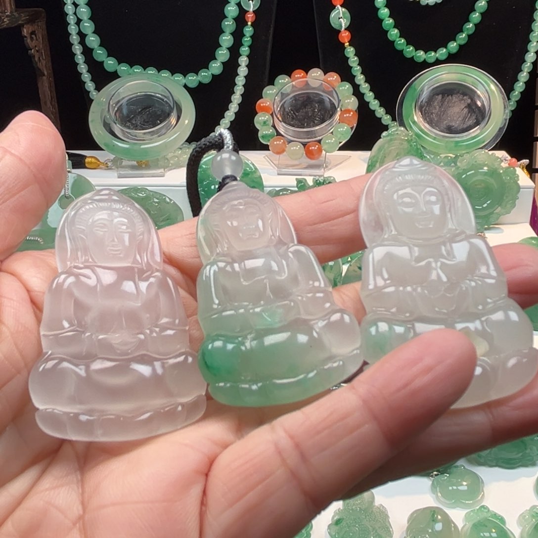 石英质玉吊坠(不含链)合金