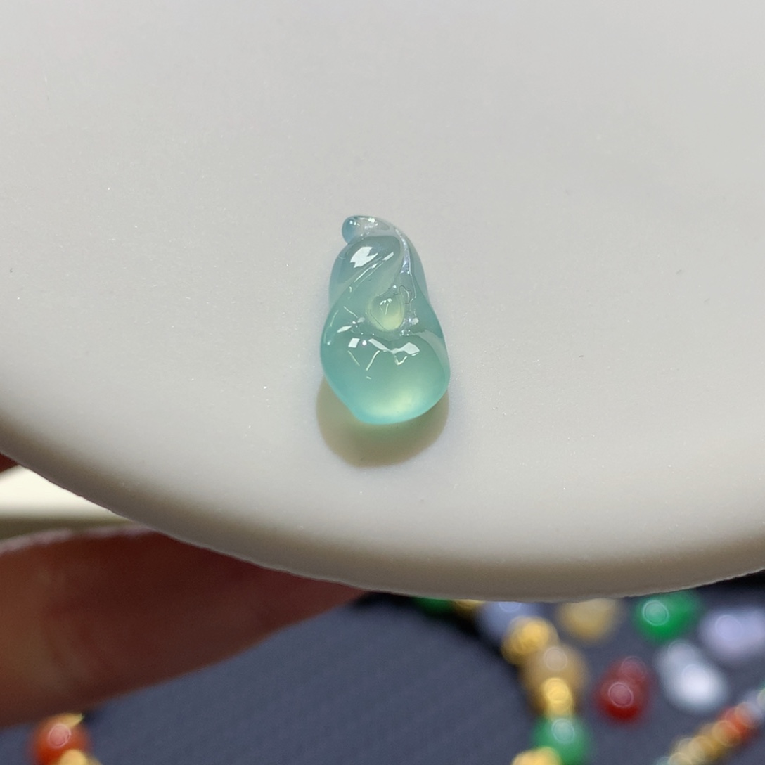 定制翡翠未镶嵌 毛货抛光定制 特色玉兰
