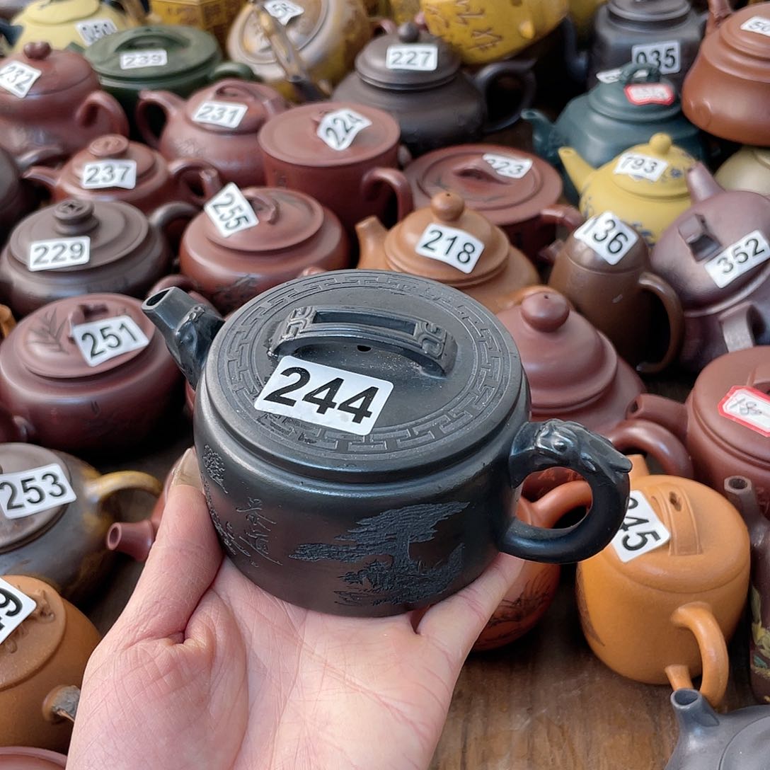 紫砂茶壶?****?紫砂微瑕