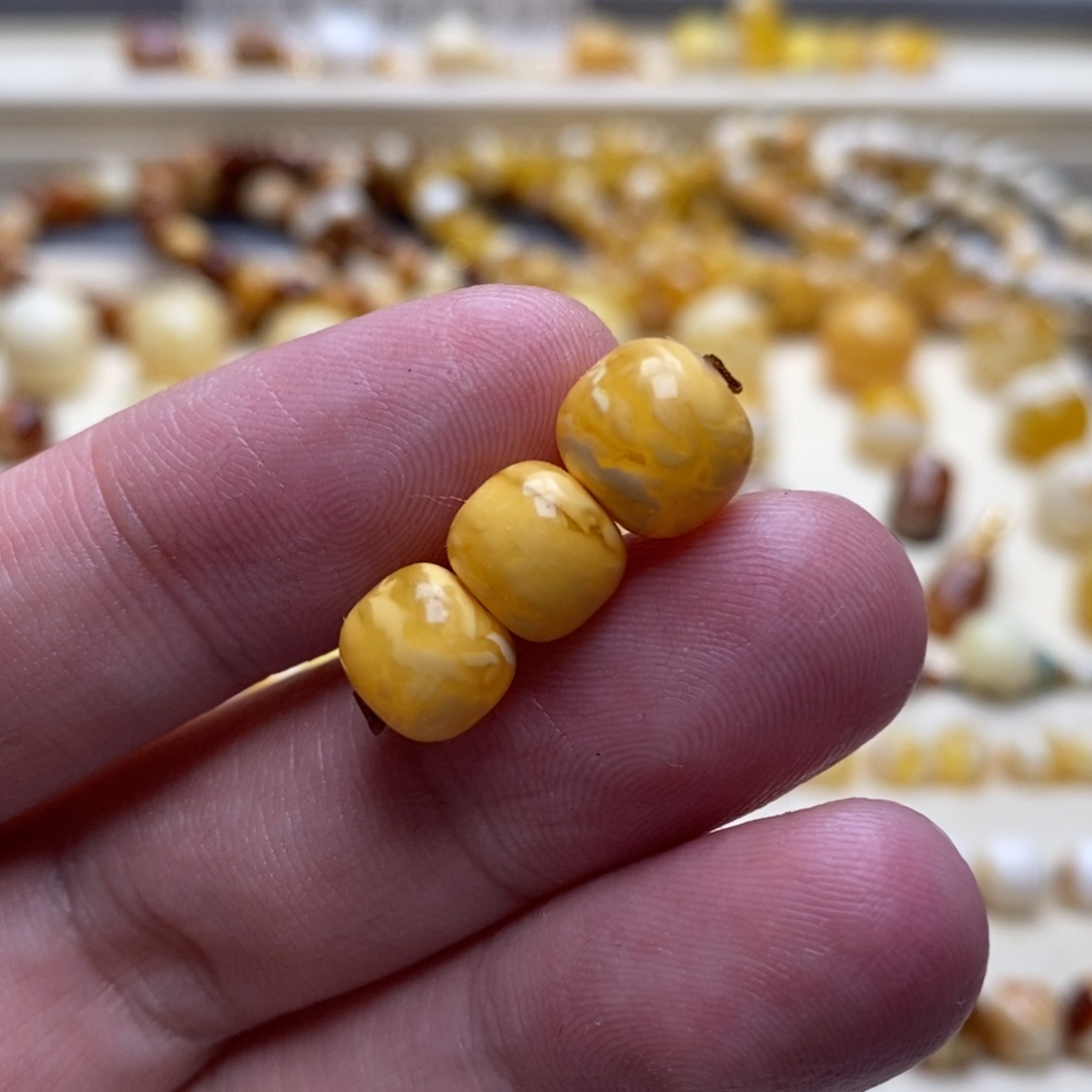 琥珀未镶嵌珠宝奇石