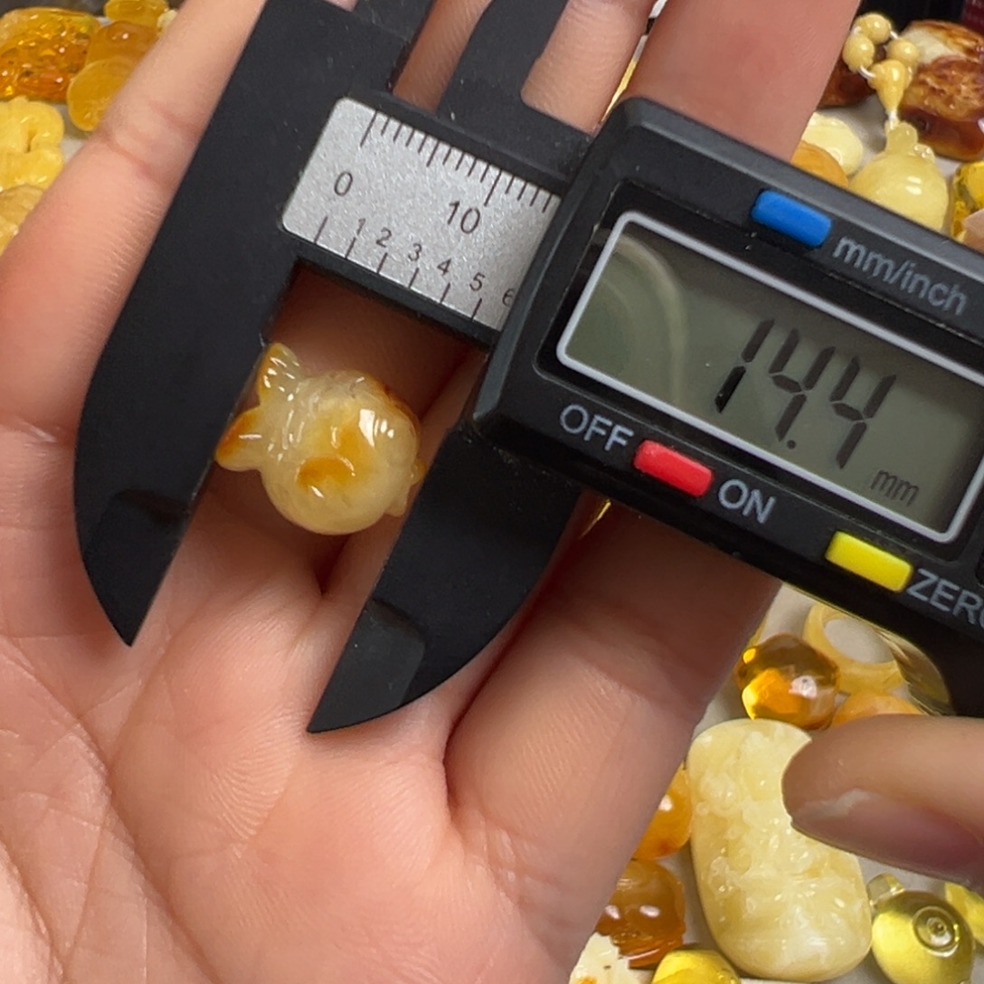 蜜蜡未镶嵌裸石蜜蜡