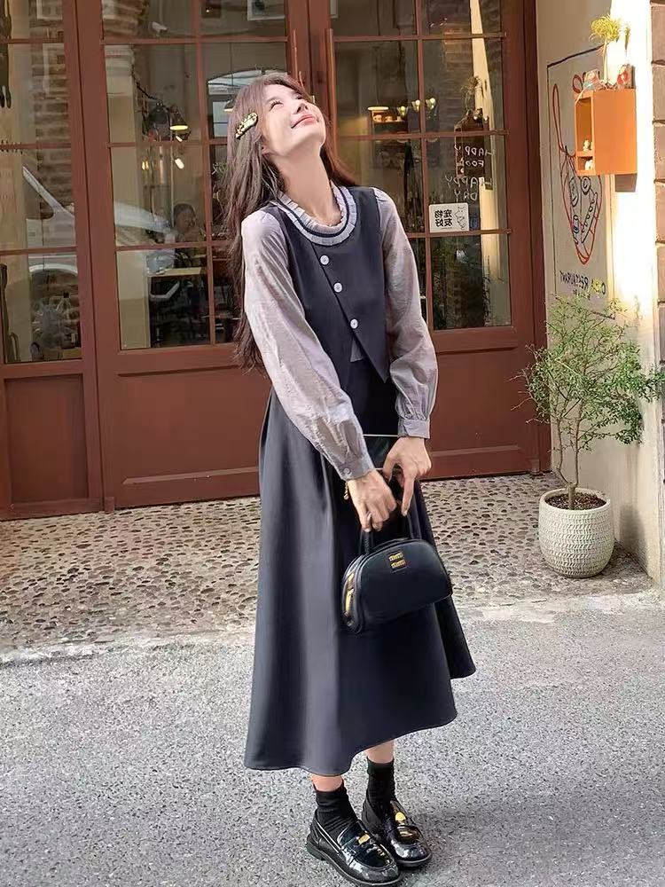 灰色假两件长袖连衣裙女早秋2025新款法式高级感轻熟气质显瘦长裙