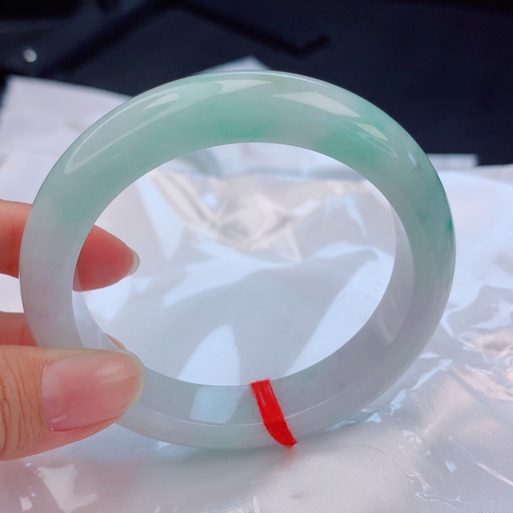 翡翠未镶嵌手镯58-59圈