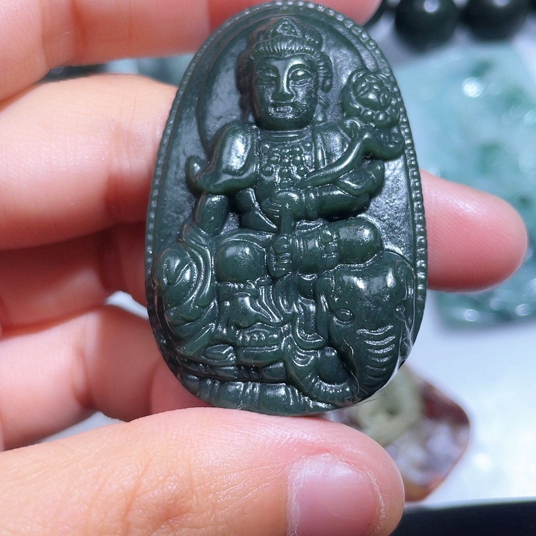 和田玉（糖玉）颈饰未镶嵌