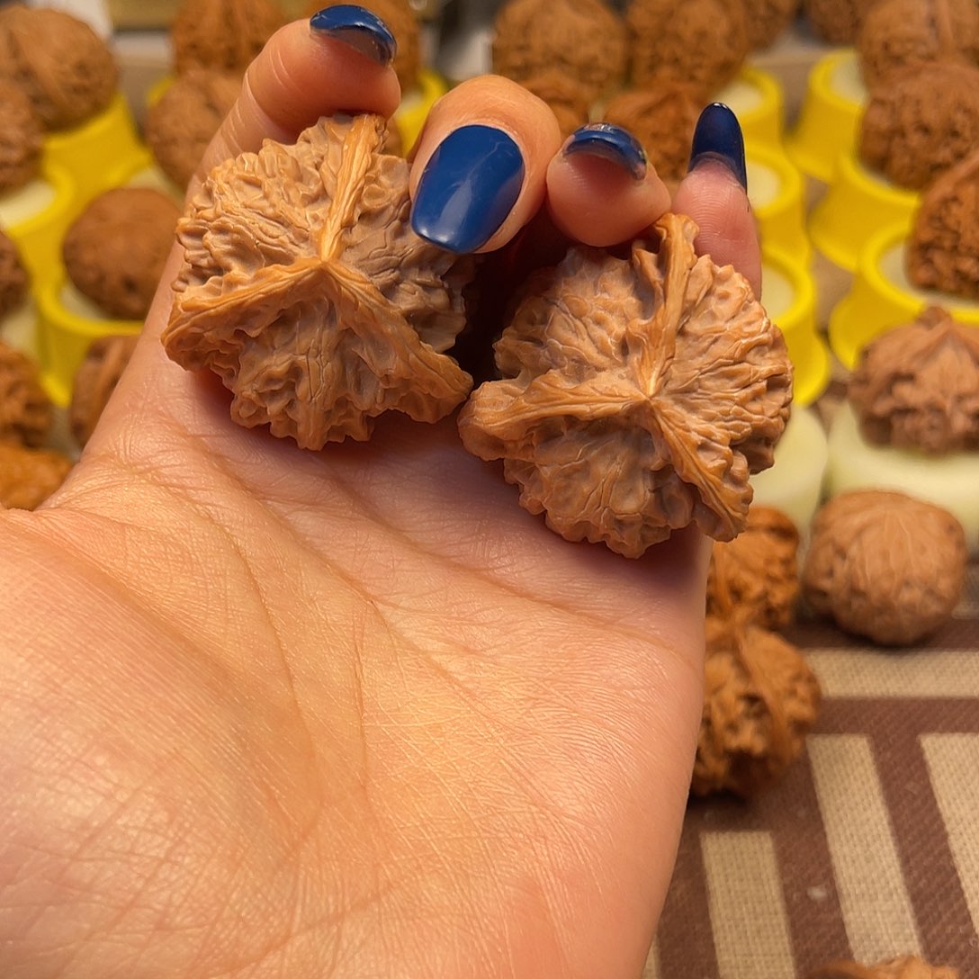 一***马文玩核桃吊坠盘山三棱