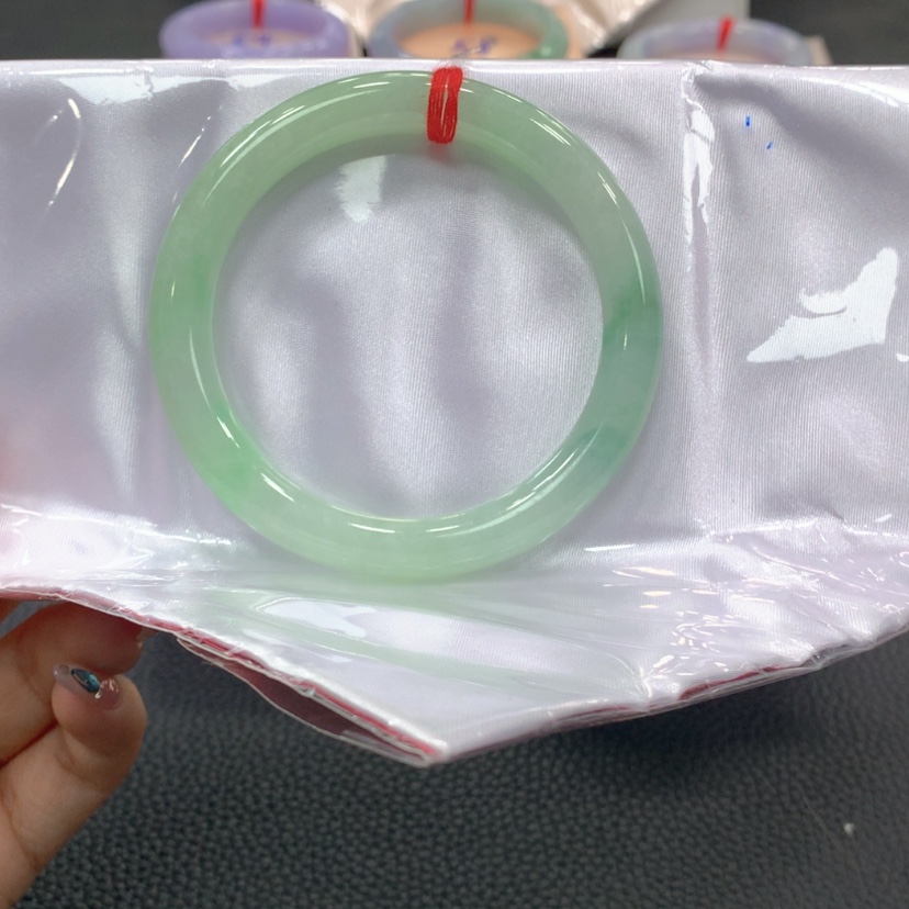 【闪购商品】翡翠手镯未镶嵌翡翠