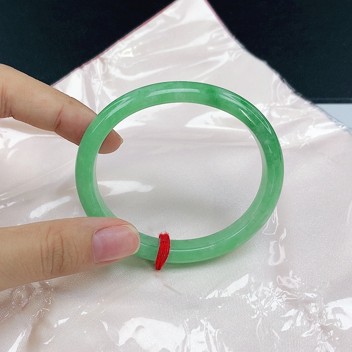 翡翠未镶嵌手镯圈57.8，14093