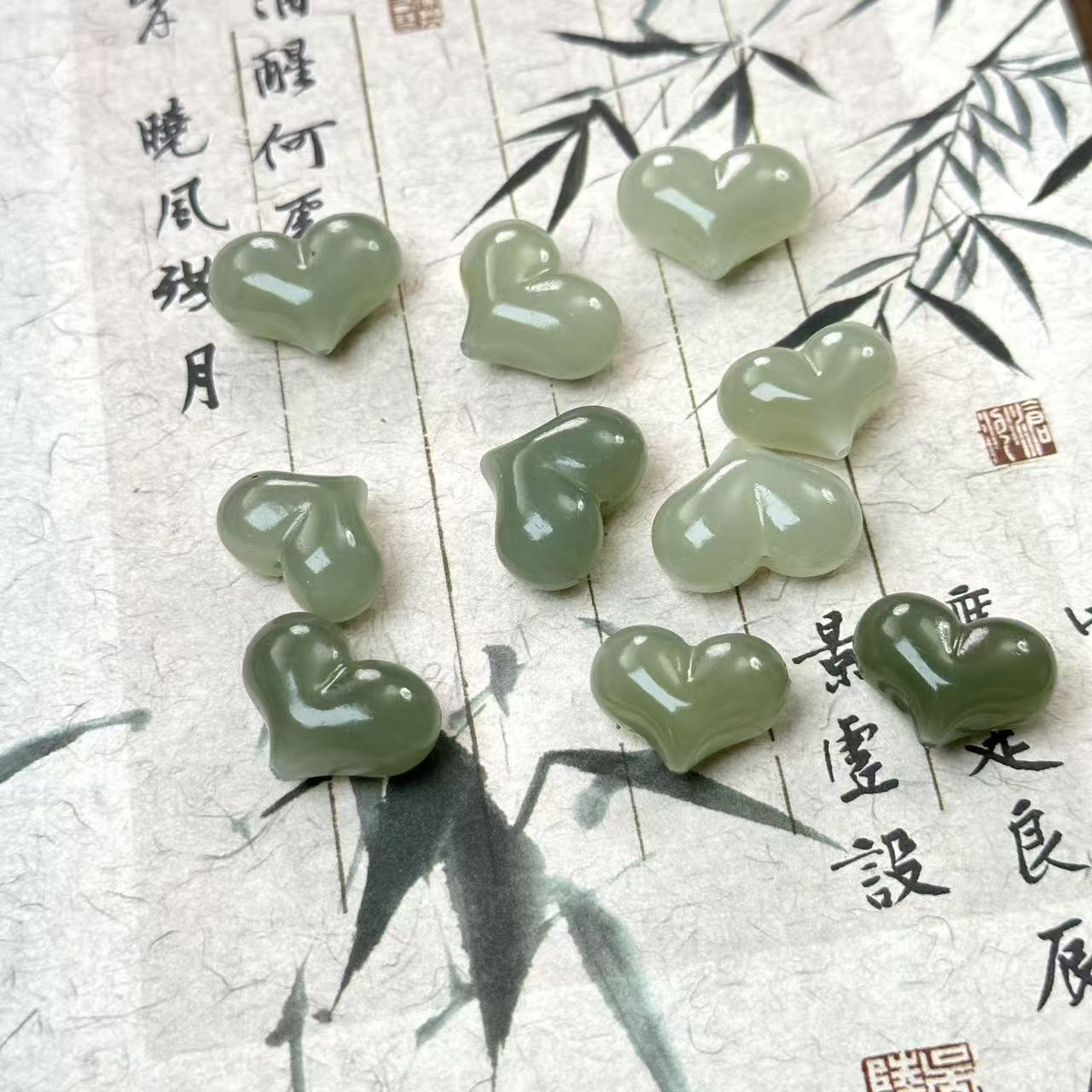 【A173】和田玉通孔屁桃多样性发其一