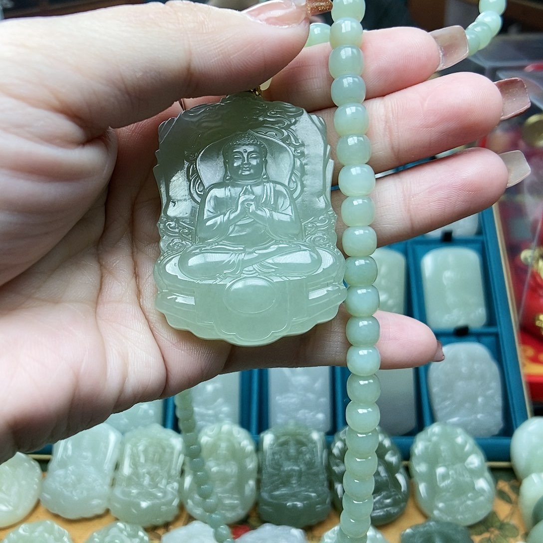 和田玉颈饰未镶嵌狠