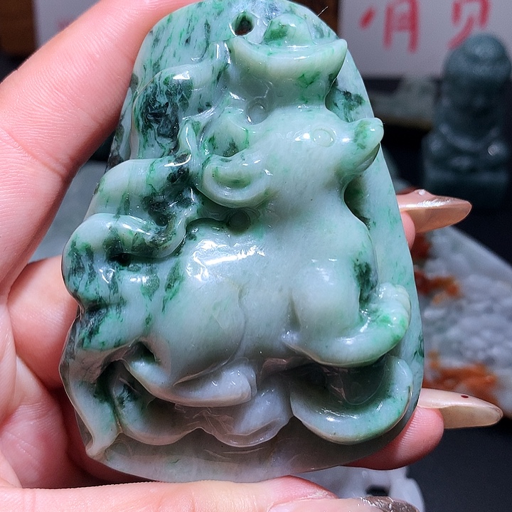 翡翠未镶嵌颈饰保真天然A货翡翠