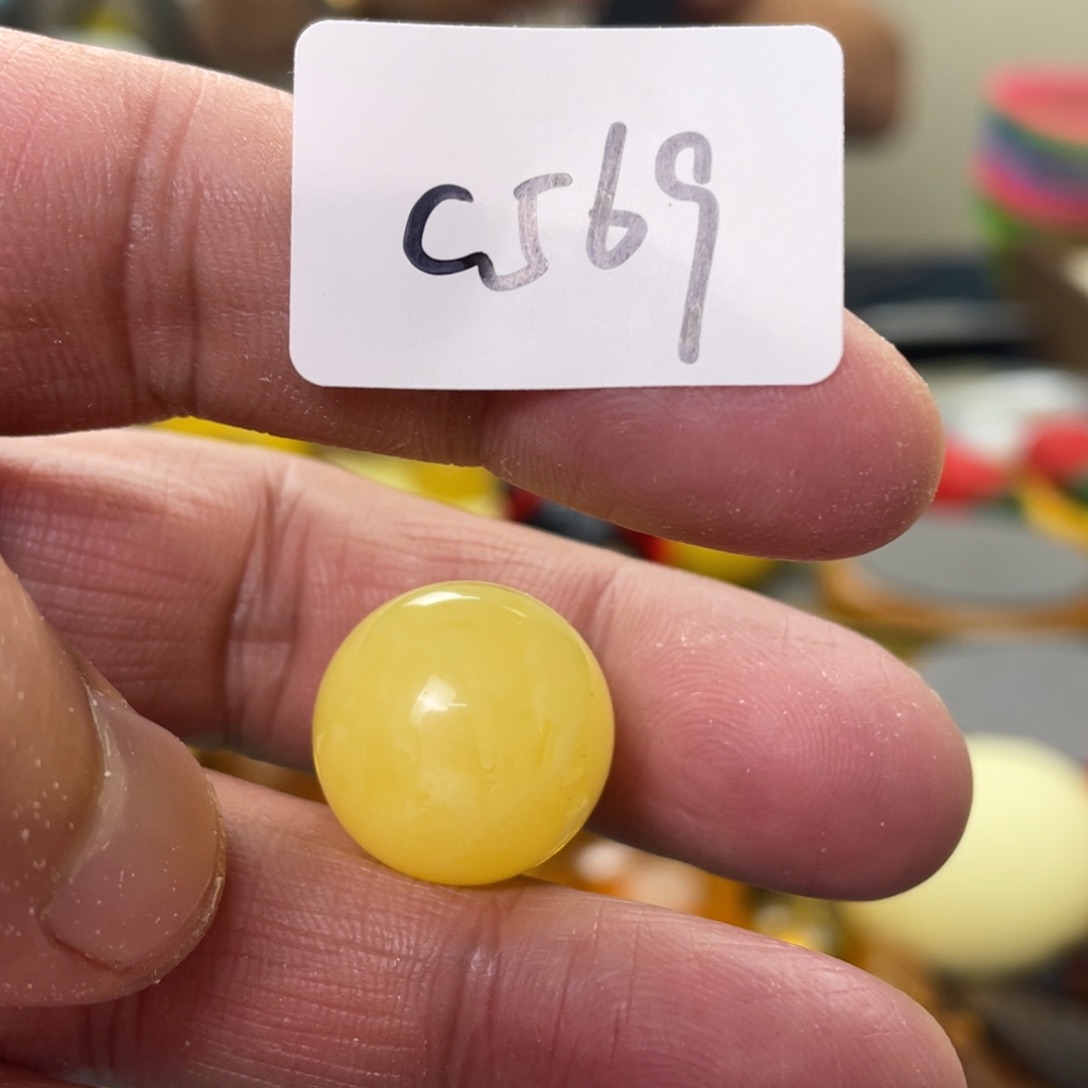 手链琥珀未镶嵌多样性发，发其中一件