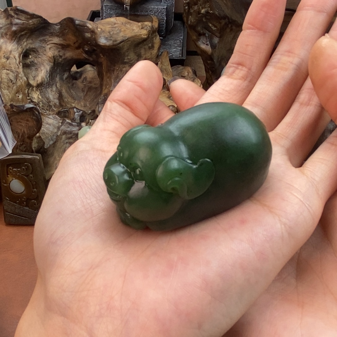 云***儿和田玉（碧玉）未镶嵌颈饰