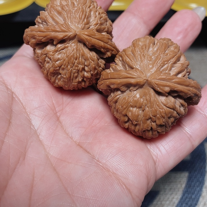 文玩核桃把件转**子白狮子40