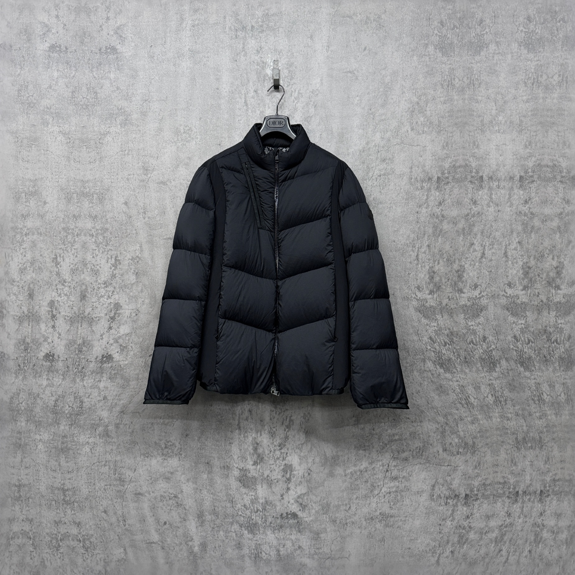 99新 MONCLER 蒙口黑色袖标Logo羽绒服夹克/SK164/4码宽松