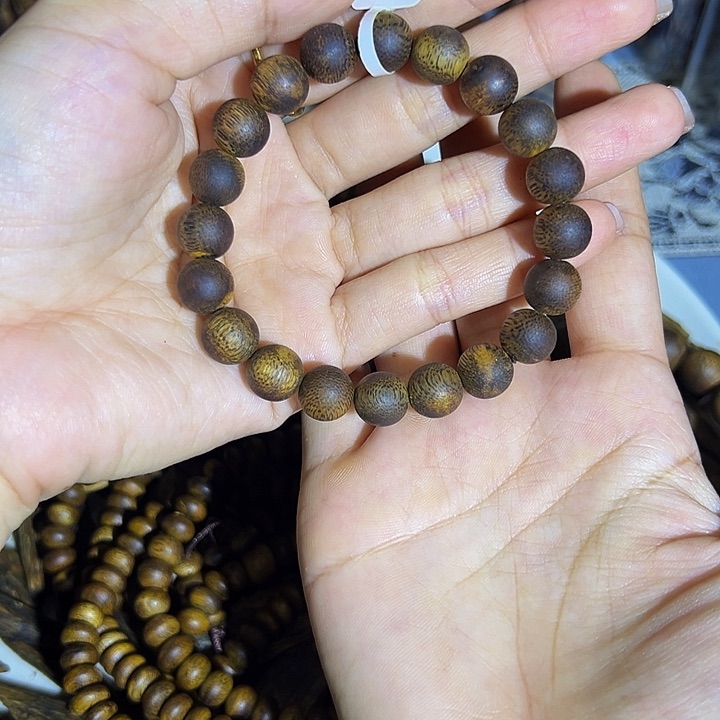 沉香沉香碎屑和**财单圈圆珠1.0