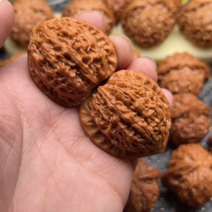 文玩核桃吊坠金牛39精品