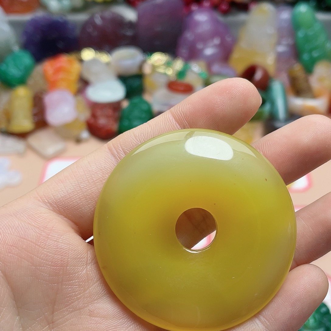 玛瑙/玉髓颈饰合金?**～