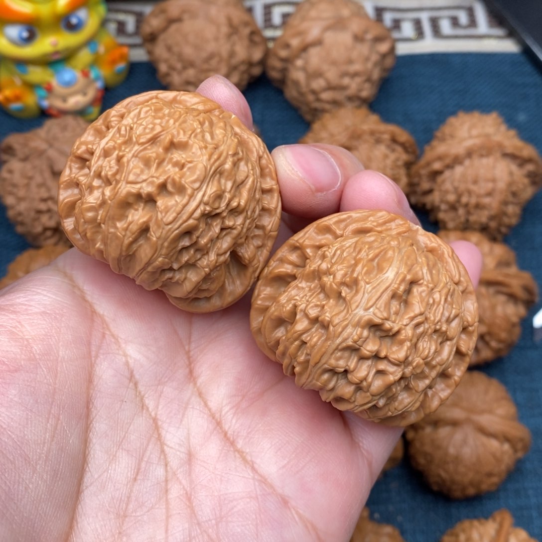 文玩核桃把件42精品白狮子全品