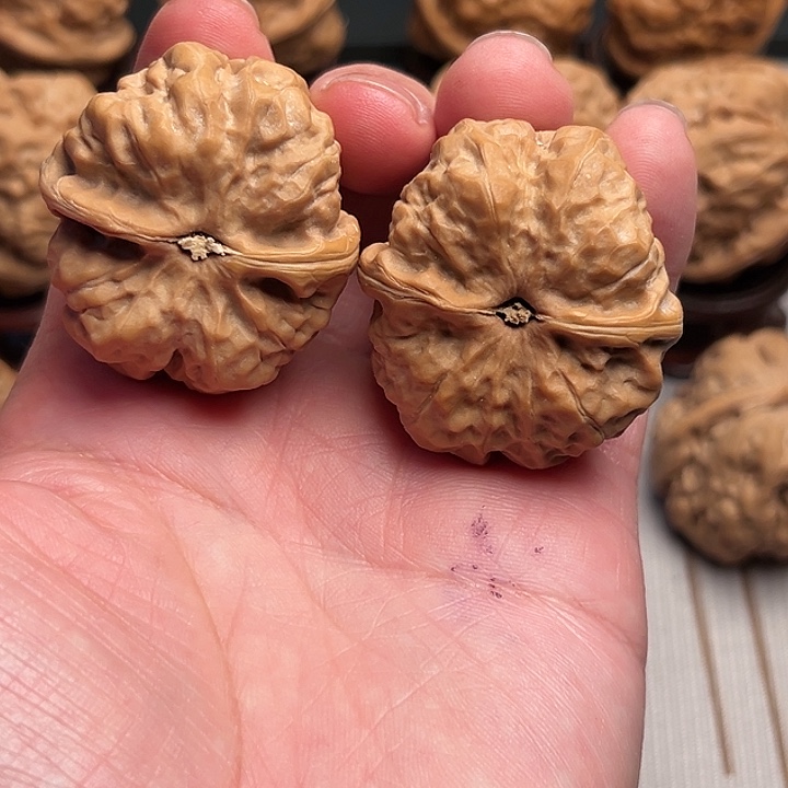 小***！吊坠桃核文玩核桃手把件