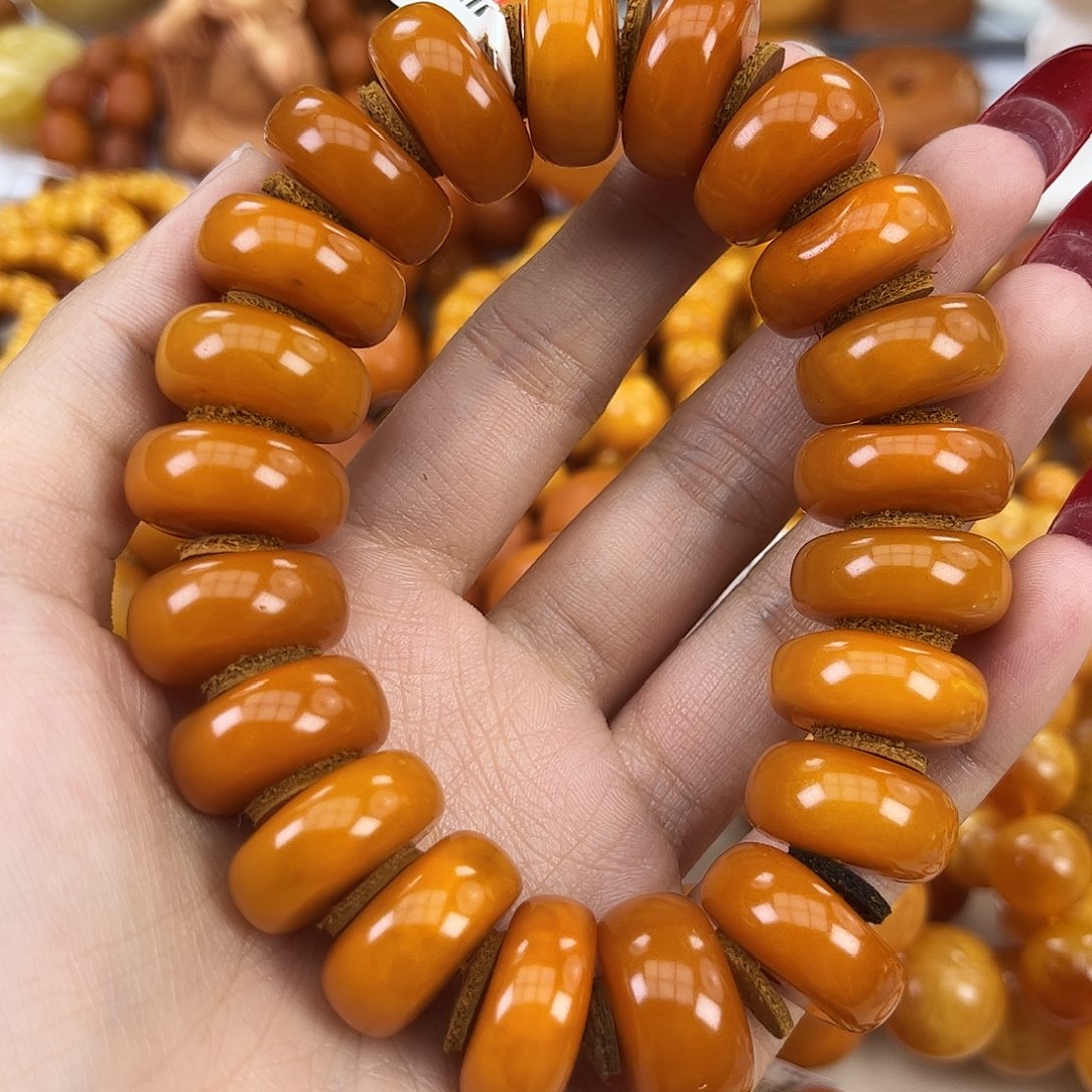 琥珀颈饰未镶嵌蜜蜡