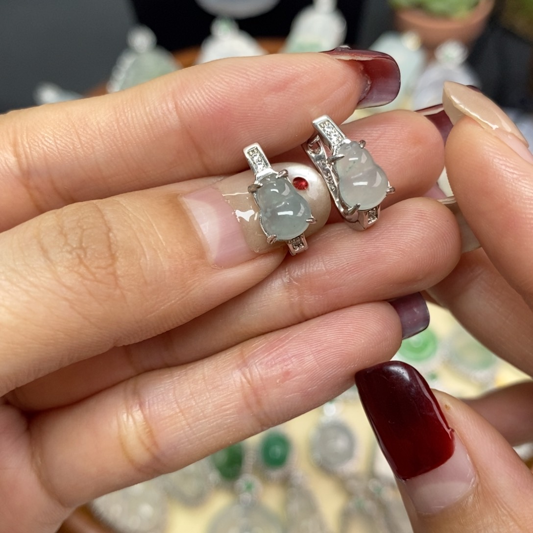 翡翠颈饰银S925镶嵌A货翡翠