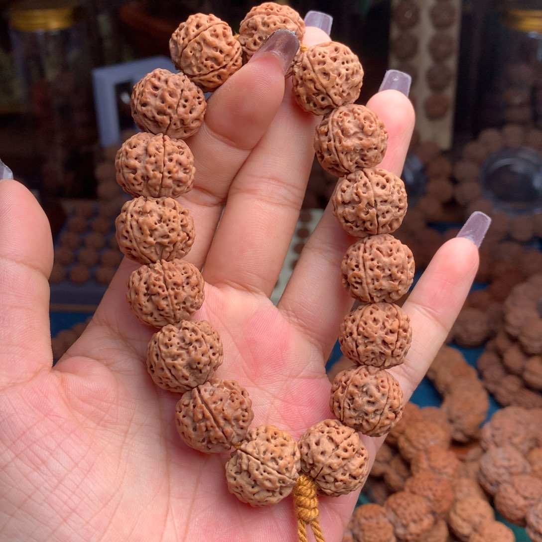 手串金刚菩提蜂王