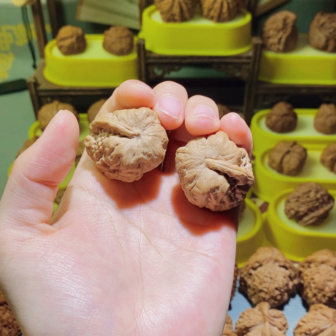 【闪购商品】文玩核桃吊坠一帆风顺