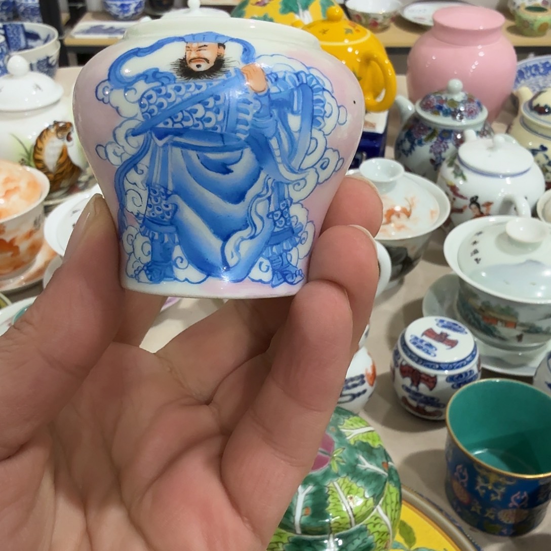 天***漏其他陶摆件的人多得让他们自己