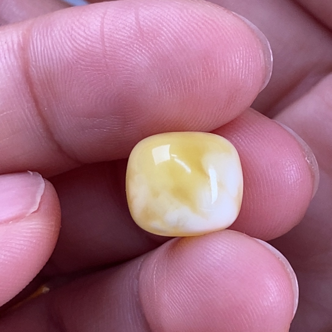 蜜蜡裸石未镶嵌丐***晏蜜蜡10.7