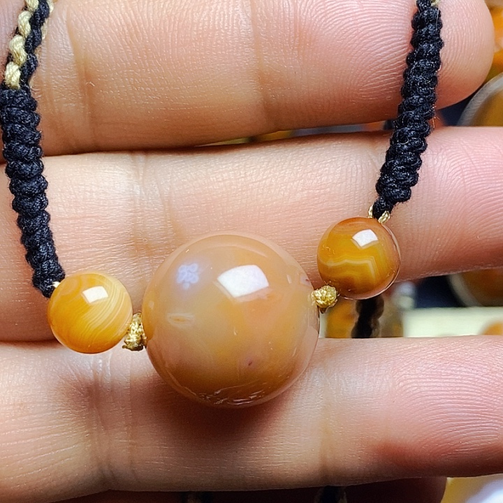 玛瑙/玉髓颈饰未镶嵌