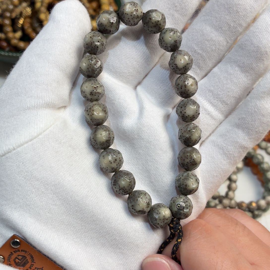 星月菩提手串尺寸10.7