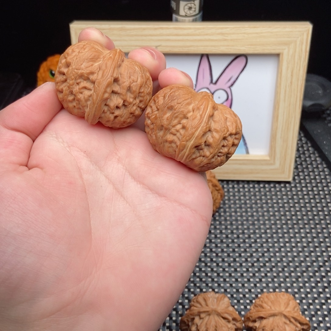 核桃手把件45全品元宝