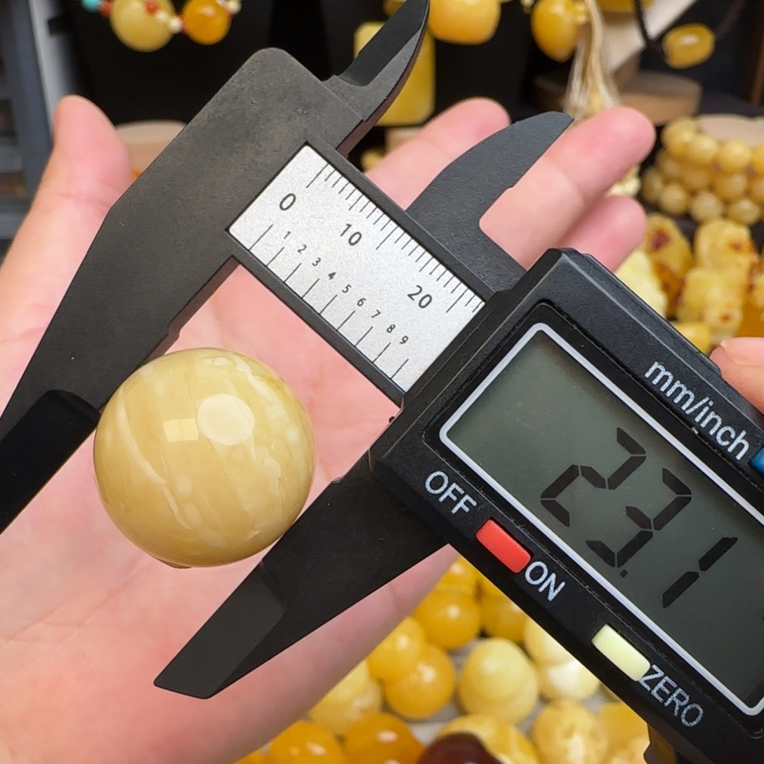 琥珀未镶嵌吊坠(不含链)天然俄料浓蜡妖花蜜蜡圆珠