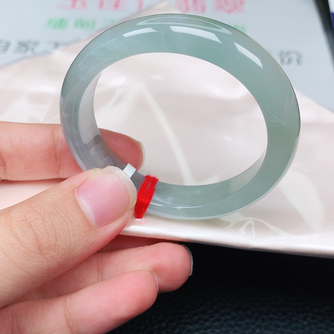 未镶嵌手镯（贵妃镯）翡翠天然翡翠手镯