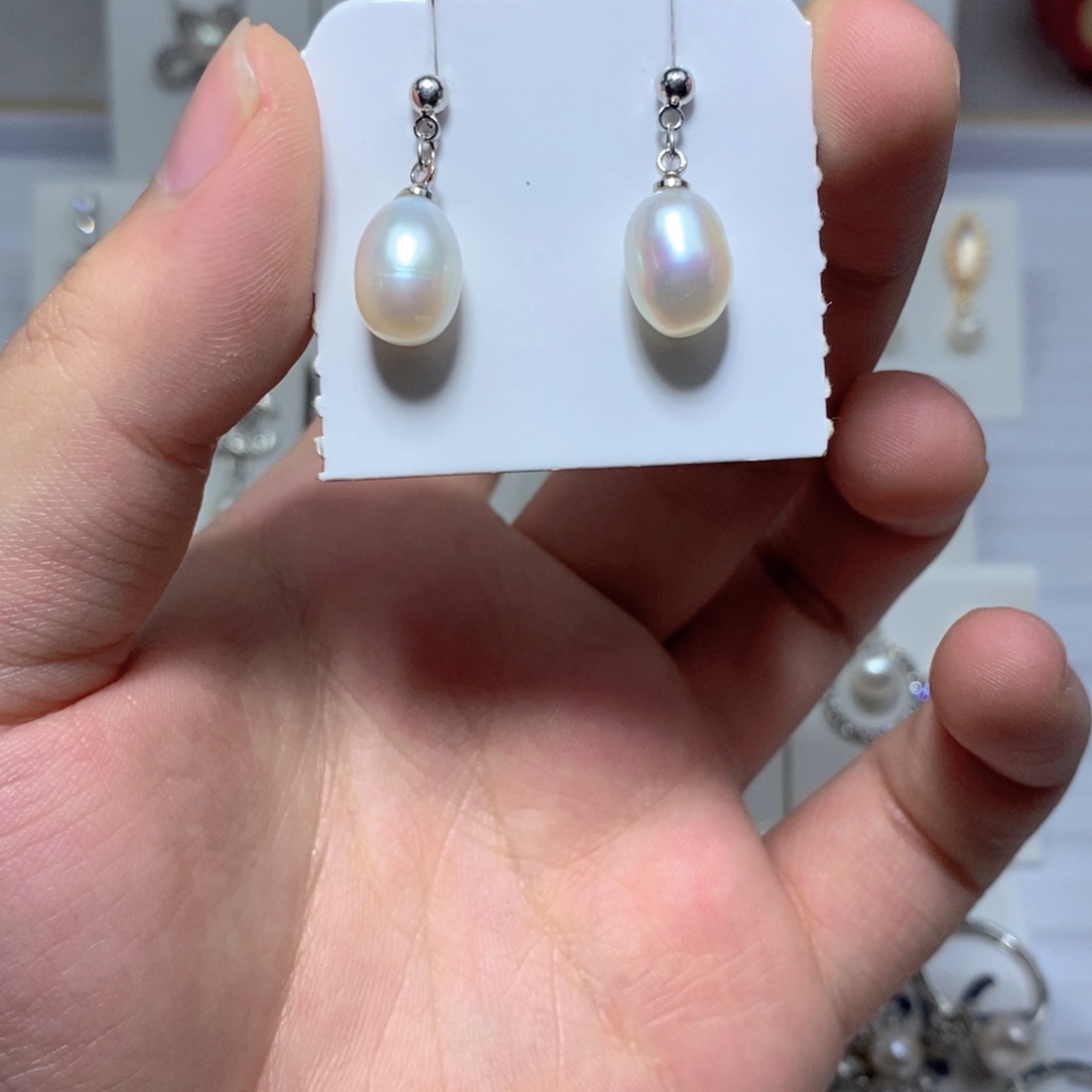 未镶嵌淡水珍珠耳饰