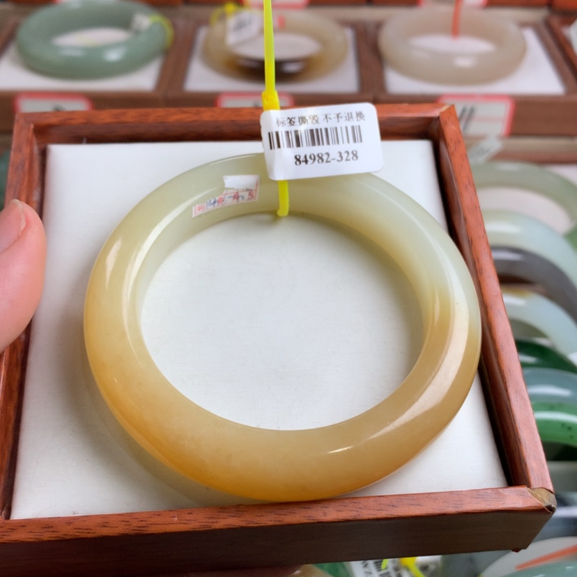 【闪购商品】和田玉手镯未镶嵌