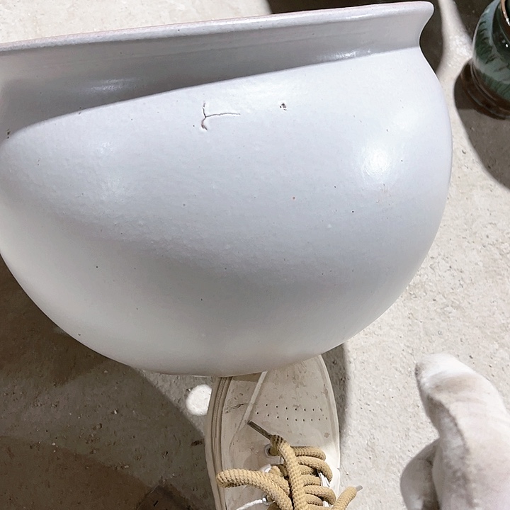 红陶口径32高度23一只小瑕疵