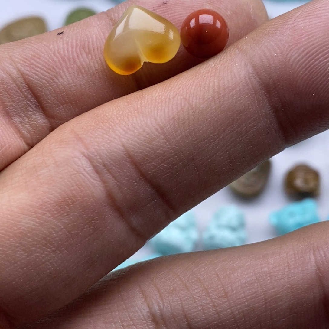 南红玛瑙未镶嵌珠宝半成品