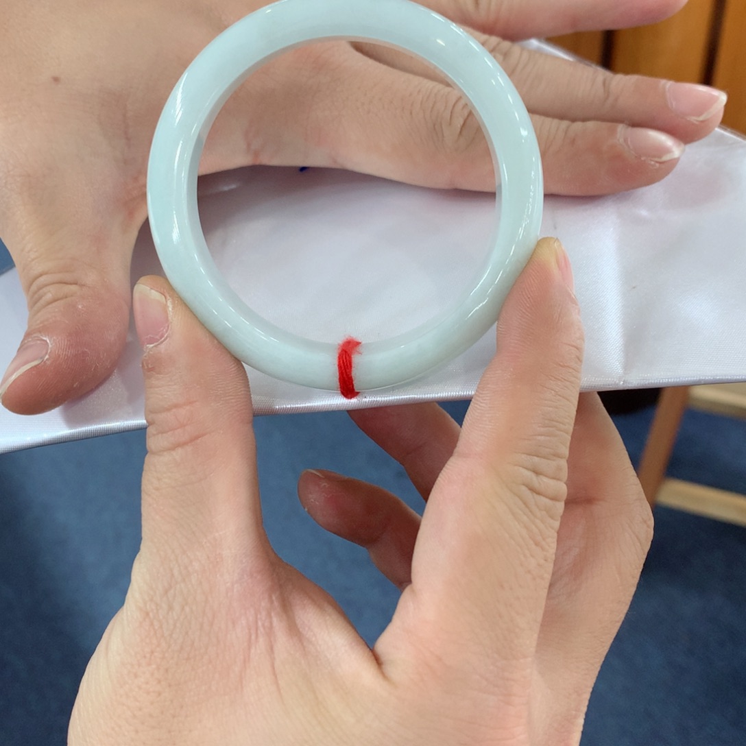 翡翠手镯未镶嵌买断